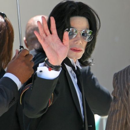 Michael Jackson, la joacă