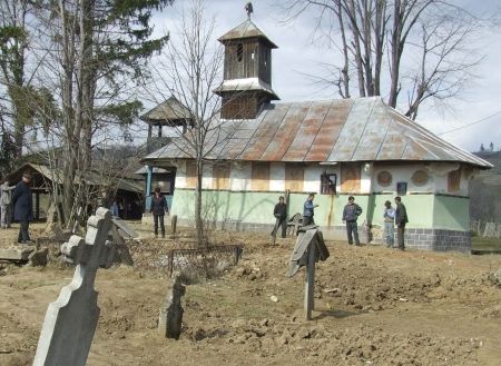 Monument istoric, strămutat pe bucăţi