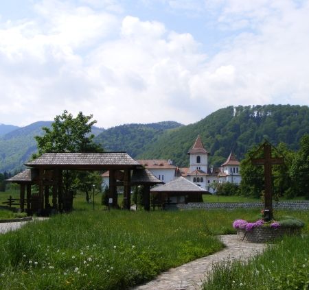 Românii au pornit în pelerinaj