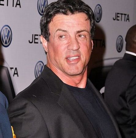 Sylvester Stallone face reclamă la votca rusească