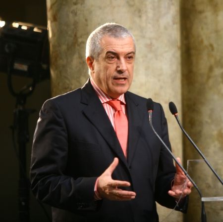 Tăriceanu invită în politică "personalităţile remarcabile"