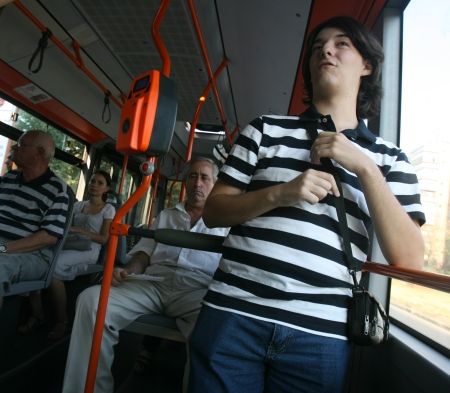 "Vânătorul" de autobuzev