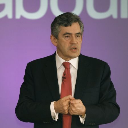 Gordon Brown cere timp pentru a dovedi că e capabil să conducă