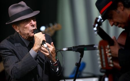 Leonard Cohen, o "ilustrată" trimisă la Bucureşti | VIDEO