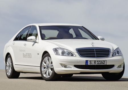 Mercedes S400 BlueHybrid - soluţia eco