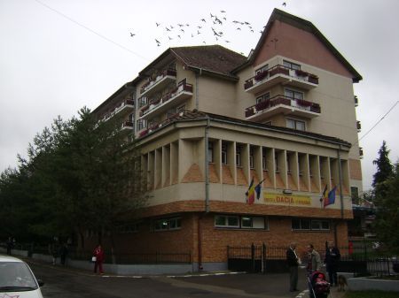 Şeful unităţilor balneare îşi face hotel