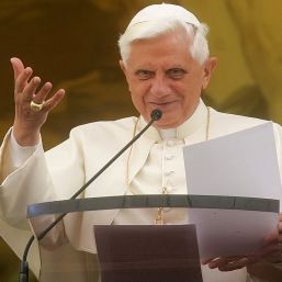 Universitari clujeni, în audienţă la Papa Benedict al XVI-lea