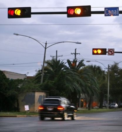 Aparat de evitat roşul de la semafor