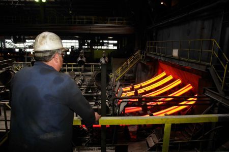 ArcelorMittal strânge şurubul