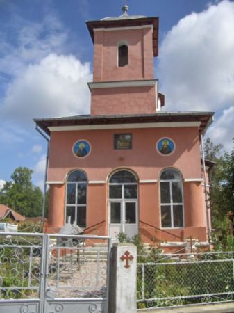 Biserici de patrimoniu cu geamuri termopan