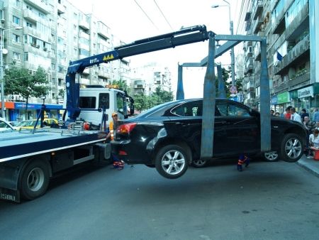 Ridicarea maşinilor se extinde în sectoarele 4 şi 6