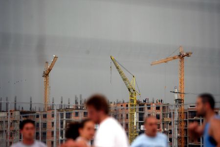 România, locul I în UE la construcţii