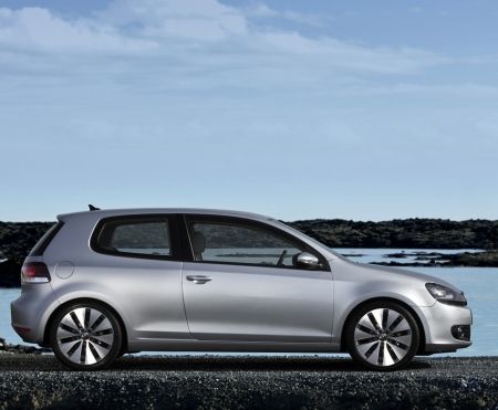 Volkswagen Golf VI, de la 13.668 de euro