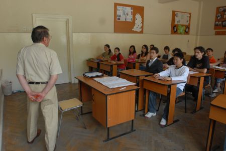 Au crescut veniturile pe oră ale profesorilor