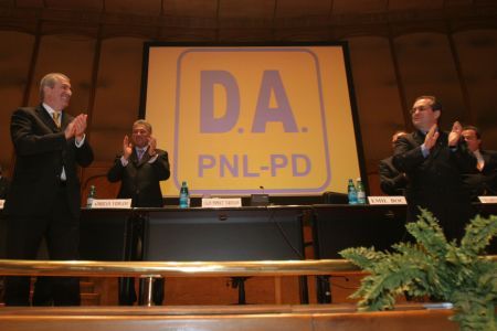 Dezgheţ PDL-PNL pentru guvernare