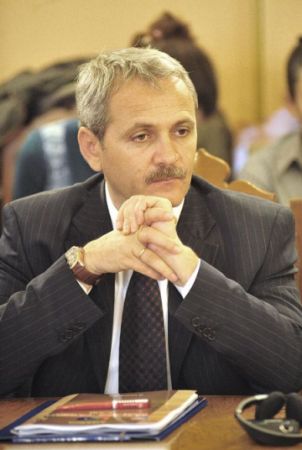 Liderul PSD Liviu Dragnea, urmărit penal