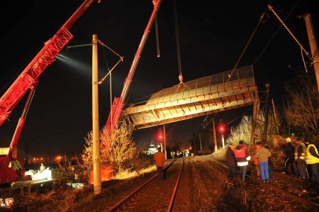 Pasarelă "în derivă" peste calea ferată