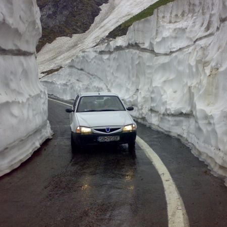 Risc de avalanşe în Bucegi şi Făgăraş