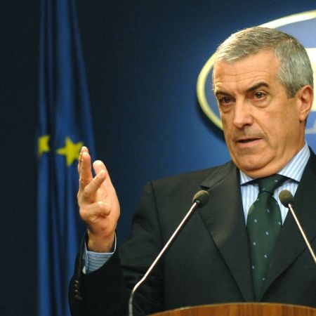 Senatul a respins amânarea majorării salariilor profesorilor