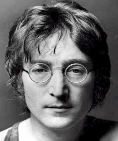 Vatican l-a iertat pe John Lennon