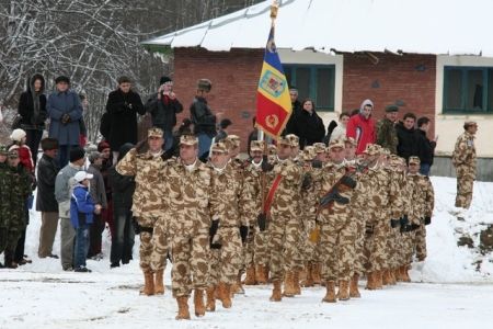 700 de militari români pleacă în Afganistan