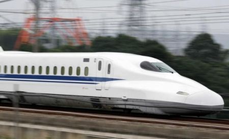 Japonia îşi schimbă trenurile de mare viteză