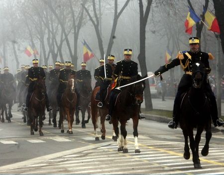 Paradă în ceaţă de Ziua Naţională