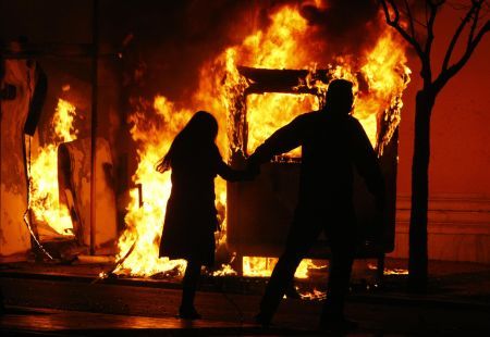 Protestatarii din Atena, din nou în stadă