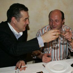 Cârciuma lui Băsescu, rasă de buldozere