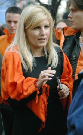 Elena Udrea nu şi-a găsit loc la minister