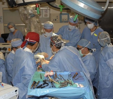 EVENIMENT: Se pregăteşte primul transplant de plămâni în România