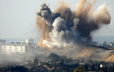 Forţele israeliene au înconjurat Gaza City