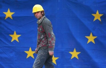 Grecia deschide piaţa muncii pentru români