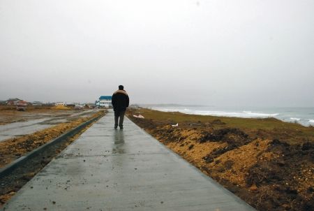 Pistă de biciclete pe faleza din Vama Veche