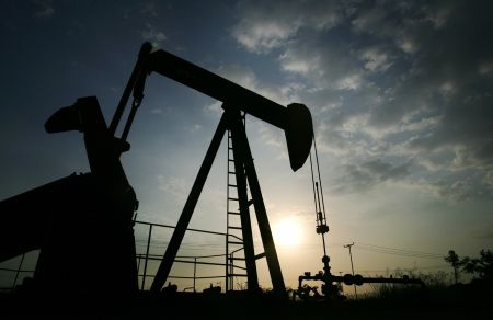 Preţul petrolului, la minimul ultimilor şapte ani