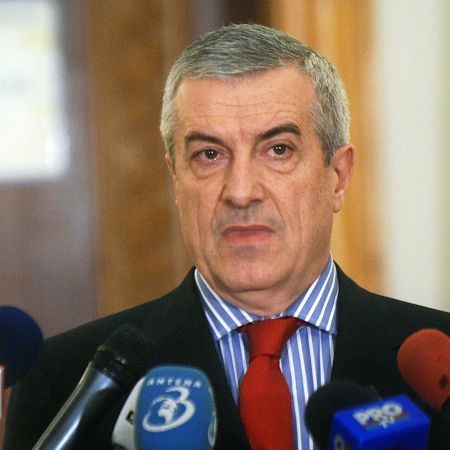 Tăriceanu: Guvernul Boc, un "Dorel al economiei"