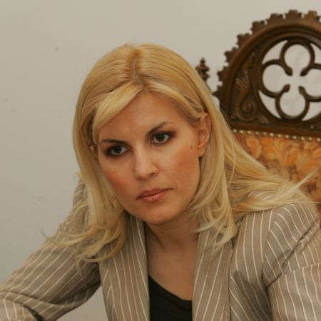 Udrea şi Ridzi, dispuse să disponibilizeze angajaţi