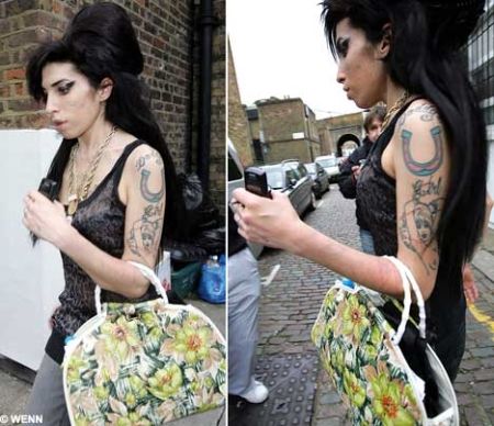 Amy Winehouse, internată de urgenţă | VIDEO