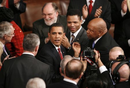 Barack Obama promite renaşterea din cenuşă