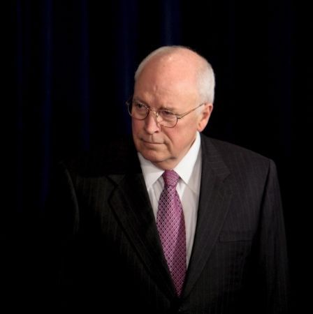 Cheney îl contestă pe Obama