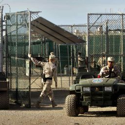 Deţinuţi de la Guantanamo, transferaţi în Irak