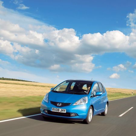 DRIVE TEST EVZ: Noul model Honda Jazz, ingenios şi scump