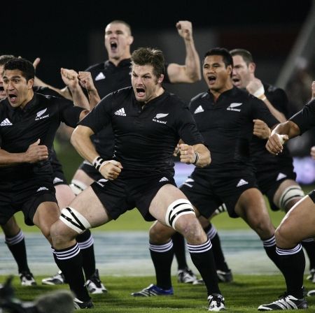 Haka se întoarce la tribul Maori