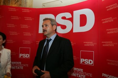 PDL foloseşte numirea prefecţilor ca să strângă PSD cu uşa