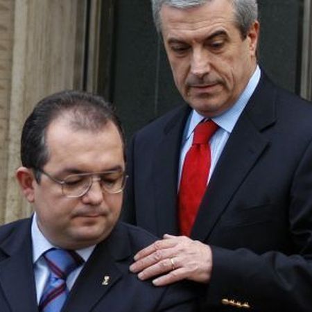 Tăriceanu: Boc a pus din nou placa "grelei moşteniri"