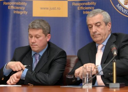 Tăriceanu îi prezice demisia lui Predoiu