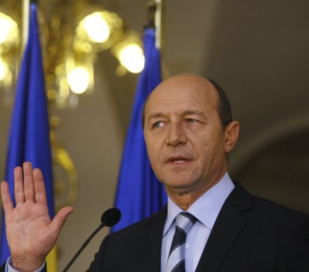 Vizita lui Băsescu în Ucraina, amânată