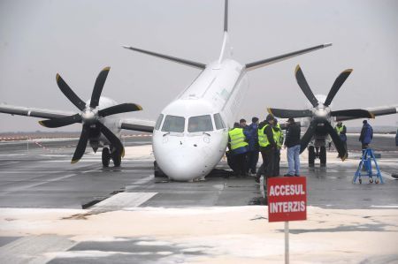 Aeronava Carpatair „a călcat” un cal în 2006