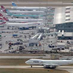 Aeroporturi britanice scoase la vânzare