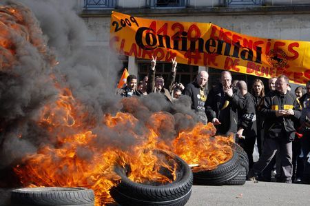 Ample proteste în Franţa
